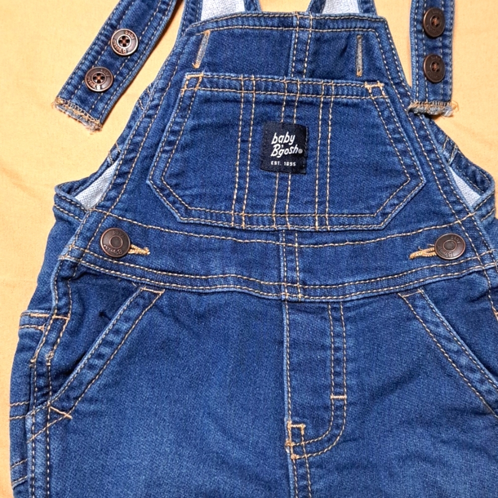 Oshkosh baby overalls 3mnths